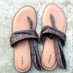 Torrid women T- Strap summer sandals size 12 NWT